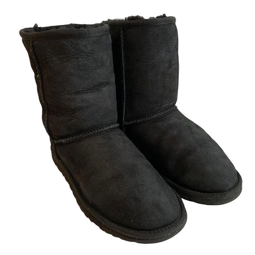 Women's𝅺 UGG black Classic Short boots